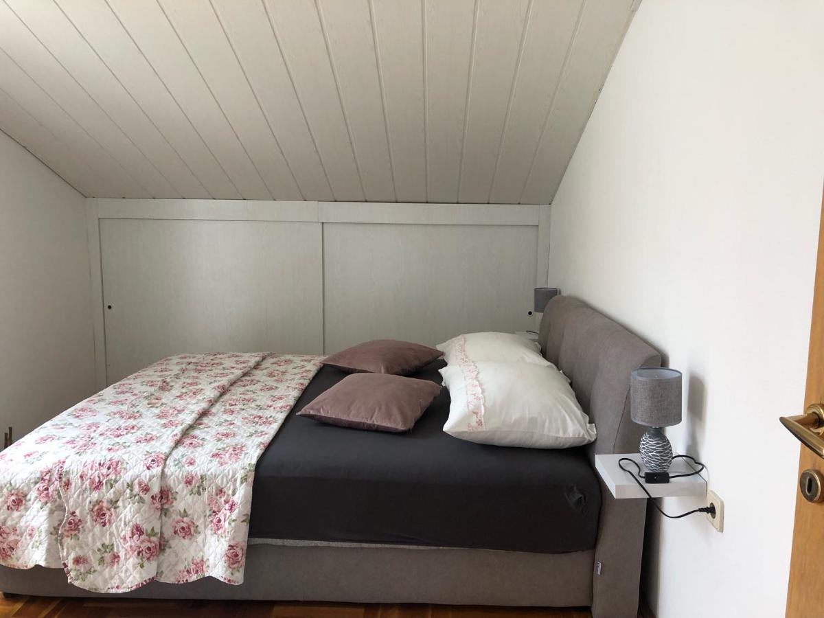 Apartment Bojana Novi Vinodolski Esterno foto