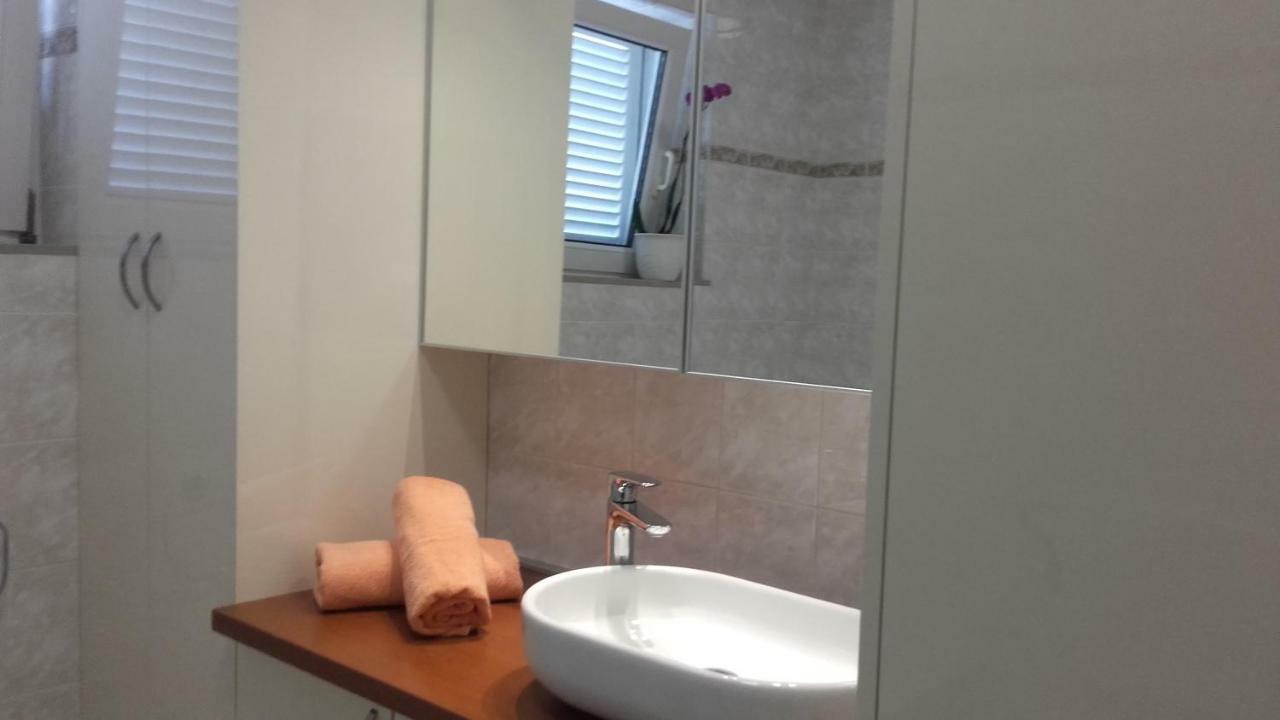 Apartment Bojana Novi Vinodolski Esterno foto